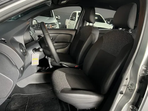 Renault Logan 1.6 Automatico