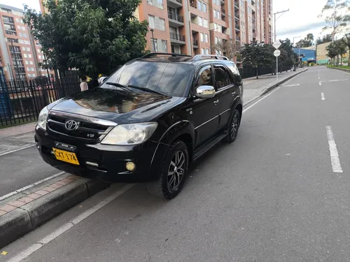 Toyota Fortuner 4.0 Sr5