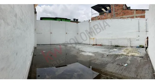Oportunidad De Invertir En Un Lote Con Planos Aprobados En Cajica (10000).