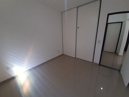 Imagen 7 de 12 de Casa Ph En Venta En Ituzaingo Norte
