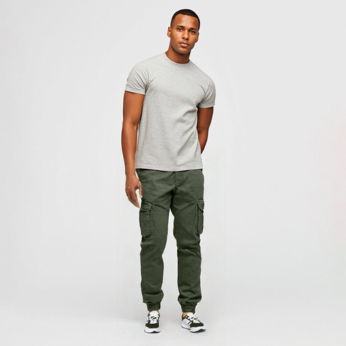 Jogger Cargo Con Bolsillos Cómodos Para Hombre