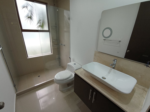Imagen 24 de 30 de Zona Norte - Venta De Casa En Barcelona De Indias.