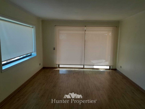 Casa En Venta De 4 Dorm. En Quintero