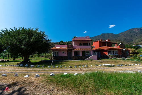 Garden House En Venta En Ajijic, Jalisco.