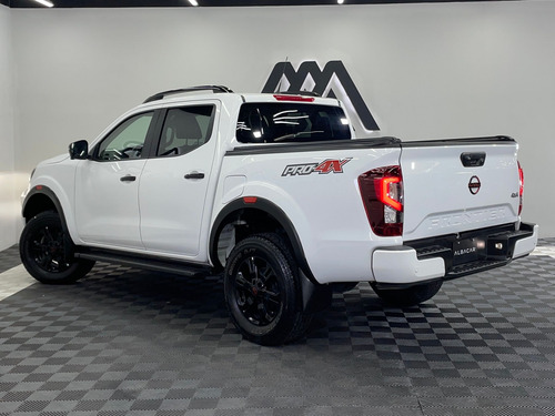 Nissan Frontier 2.5 Pro-4X 4X4 At