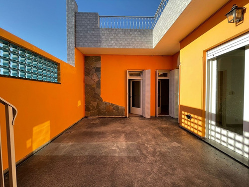 Imagen 16 de 22 de Gran Casa 4 Amb Con Patio Y Terraza Ubicada En Parque Chacabuco, Capital Federal, Buenos Aires