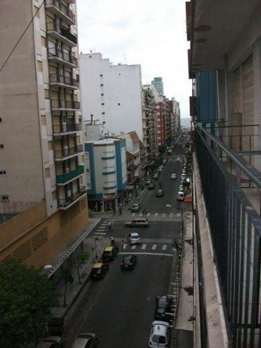 Imagen 2 de 7 de Temporal | Ambiente Dividido A La Calle