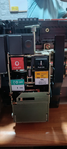 Breaker Trifasico 2000 Amp Tienda Fisica Barato