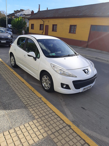 Peugeot 207 Premium X Line Mt (Ev)