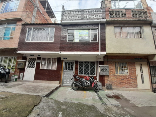 Casa En Arriendo En Bogotá La Aurora-usme. Cod 112362