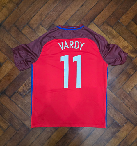 Camiseta Alternativa Inglaterra 2016/17 Vardy 11 Talle L (Usado)