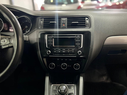 Volkswagen Vento 2.0 Advance 115cv Summer Package