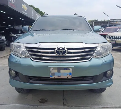 Toyota Fortuner 2012 4x4