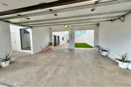 Se Renta Casa Muy Amplia Y Moderna En Colonia Burocratas, Mexicali Bc