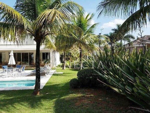 Imagem 19 de 27 de Tamboré 03 | Casa Alto Padrão | Venda | Fino Acabamento | Imenso Quintal Gramado - Cnc1282