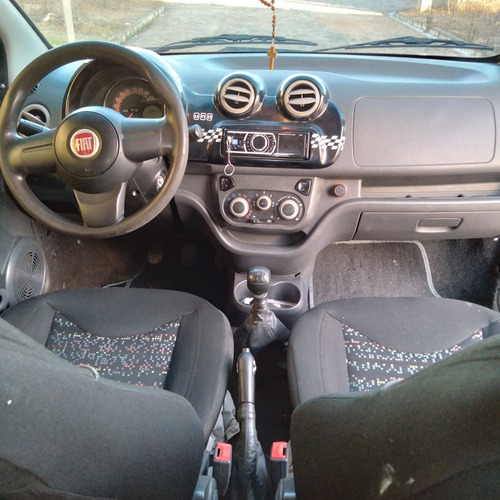 Imagem 10 de 11 de Fiat Uno Vivace Celebration