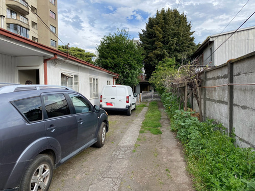 Concepción, Vendo Terreno Céntrico Con Tres Casas
