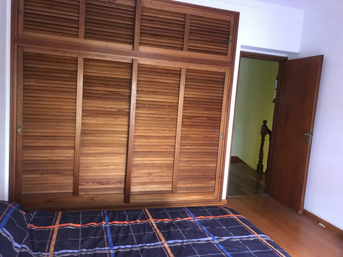 Imagen 12 de 25 de Casa En Lote Propio, Pb + 2 Pisos - Chalet Cochera