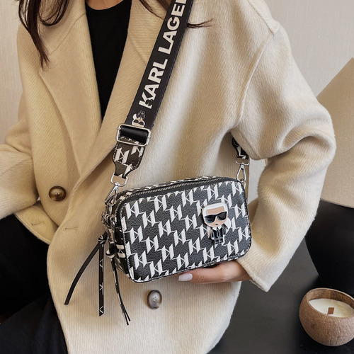 Bolso Bandolera De Piel Karl Lagerfeld Dos Paquetes