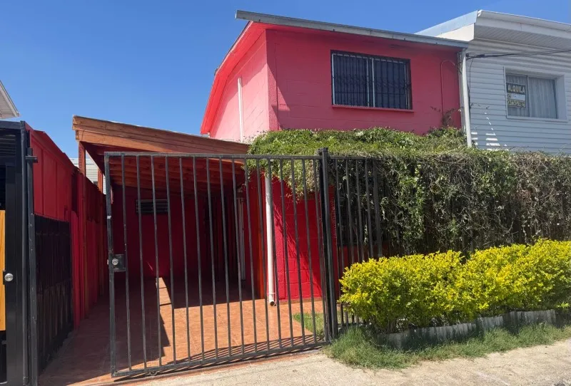 Imagen 2 de 16 de Amplia Casa En Venta/ Avenida San Carlos /puente Alto
