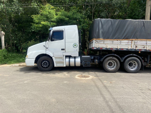Imagem 4 de 8 de Volvo Nh 380 2002 6x2