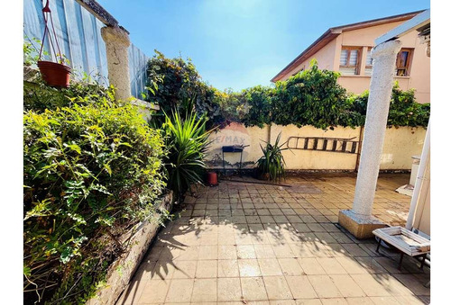 Espaciosa Casa Aislada En Venta