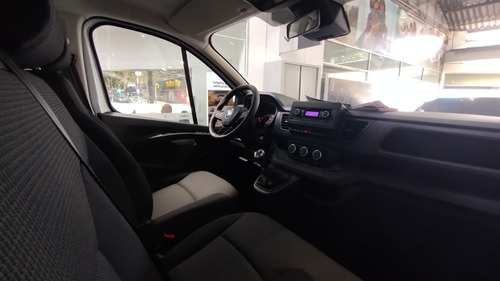 Renault Trafic Techo Bajo 2025