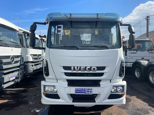 Iveci Tector 240e22 6x2 2013 Munck Hincol H 31.000