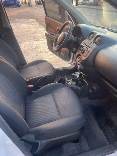 Imagen 6 de 15 de Nissan March Active Pure Drive 1.6 Nafta-gnc Mod.2015