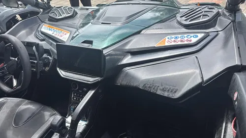 Can-am Maverick R 2024