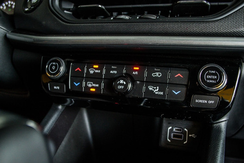 Imagen 8 de 15 de Jeep Compass 2021 2.4 Longitude Plus