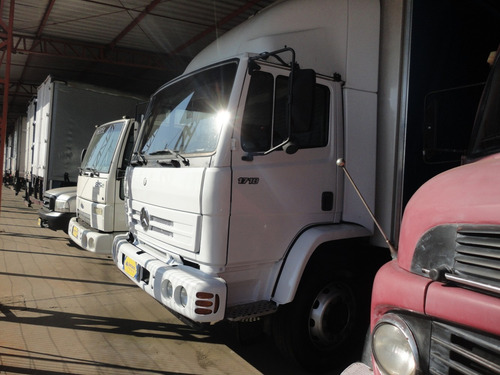 Mb 1718 Ano 2010 Toco Sider