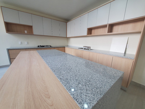 Casa Nueva En Venta Dentro De Condominio En Guadalajara