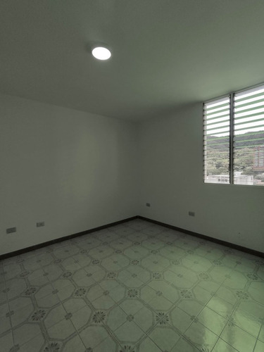 Apartamento En La Trigaleña Baja, Valencia Residencia Futuro Inmobiliaria Maggi 2107