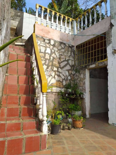 Casa En Venta En Carayaca