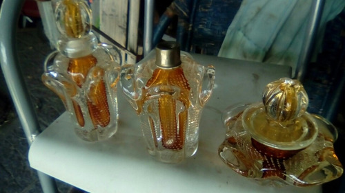 Antiguos Frascos Divinos Vidrio Muy Grueso Lencería Perfume (Usado)