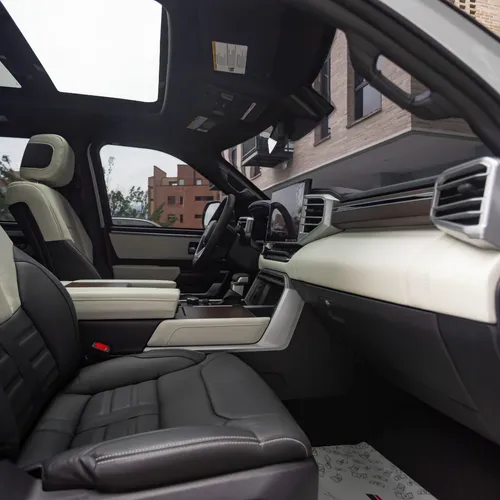 Toyota Sequoia Capstone 3.4 B2+ 2024