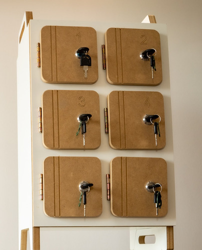 Mueble Locker Guarda Celulares! Diseño Exclusivo Natural Y Blanco