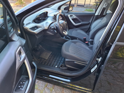 Peugeot 208 1.6 Allure Nav Tiptronic