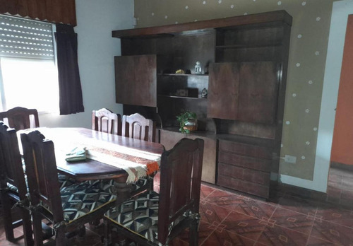 Casa En Venta - 3 Dormitorios 1 Baño - Cochera - 450mts2 - Mariano Acosta, Merlo