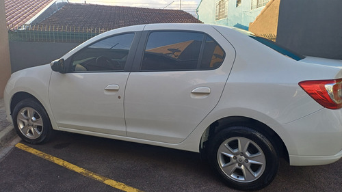 Renault Logan 1.6 16v Dynamique Sce Easy-r 4p