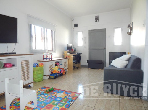 Local Con Vivienda En Venta En Florencio Varela Oeste