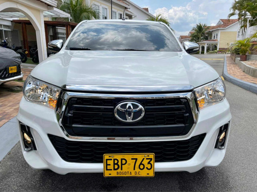 Toyota Hilux 2.8 Srv Automatica 4x4
