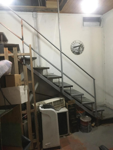 Imagen 5 de 18 de Local Venezuela 2460/ Caba / 80 M2 /con Entrepiso De 70 M2, 2 Baños/ U$s 80.000