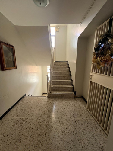 Se Vende Apartamento 108m2. Montalban.