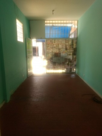 Venta Locales Comerciales Sobre Avenida En Morón