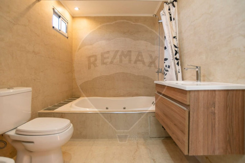 Casa En Venta En Arana