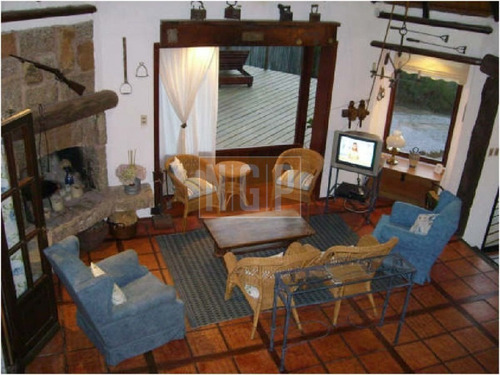 Casa En La Barra, 3 Dormitorios *-ref:20545