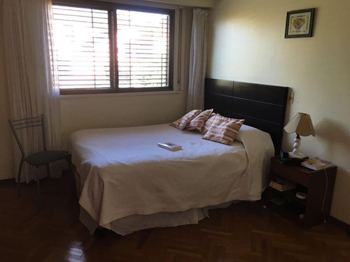 Imagen 17 de 24 de De Libertador Al Río, Amplio Chalet, Jardín, Pileta, Garaje 3 Autos.