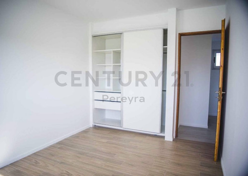 Imagen 11 de 12 de 458 Entre 28 Y 28 Bis, Duplex 2 Dormitorios, En Venta, City Bell